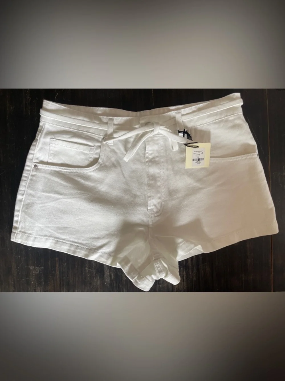 Francesca's Avery Front Tie White Denim Shorts Size 29 New With Tags - Picture 4 of 7